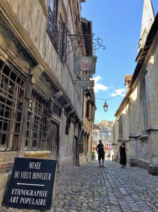Bienvenue Chez Vous Apartment Honfleur Bagian luar foto