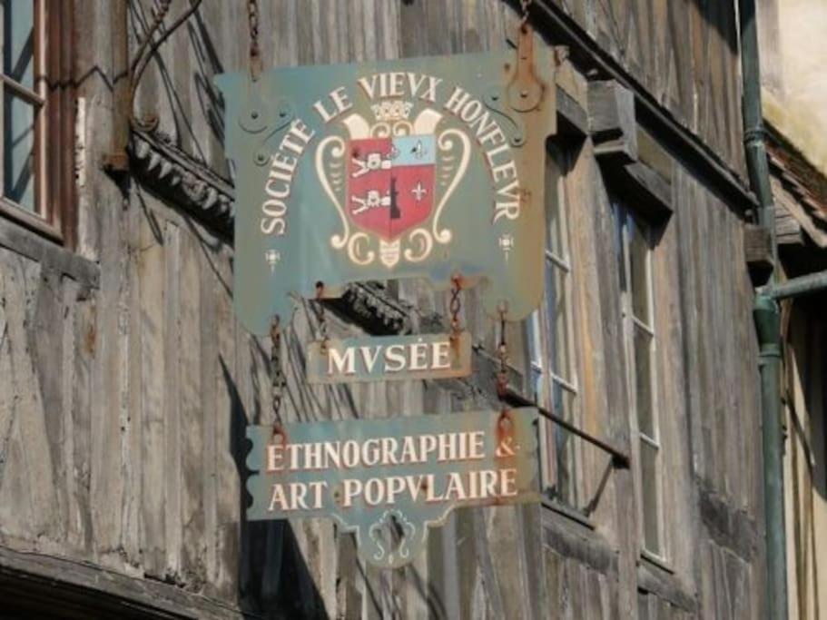 Bienvenue Chez Vous Apartment Honfleur Bagian luar foto