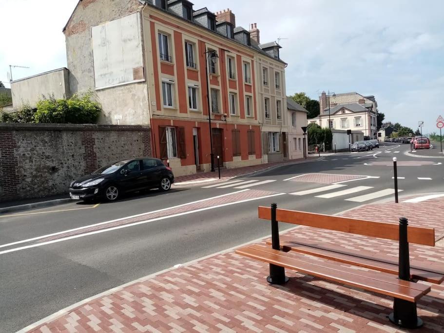 Bienvenue Chez Vous Apartment Honfleur Bagian luar foto