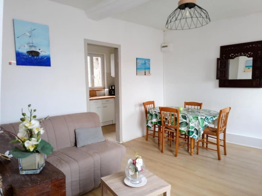 Bienvenue Chez Vous Apartment Honfleur Bagian luar foto