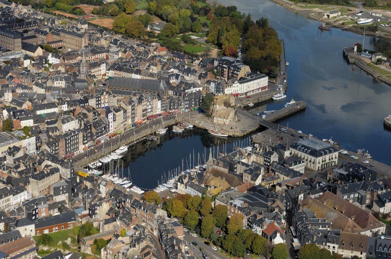 Bienvenue Chez Vous Apartment Honfleur Bagian luar foto